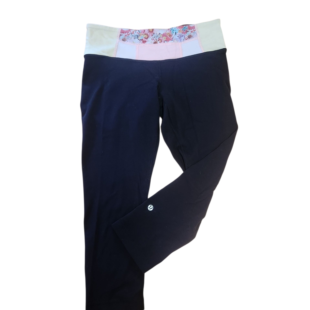 Lululemon mid-calf leggings / floral waistband -Size 6